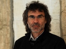 Влади Въргала: Личен асистент съм на майка ми