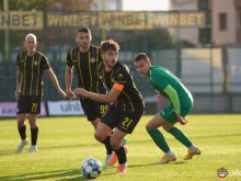 Ботев II победи с 2:1 последния във Втора лига
