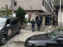 Доста сигнали срещу кмета на "Северен", вижте как от КПКОНПИ влизат в кметството
