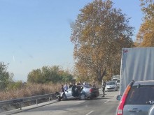 Тежък сблъсък на Пловдив - Пазарджик! Очевидец: Дано са живи, единият бе проснат в БМВ-то!