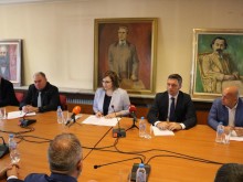 Нинова към българите в РСМ: Членството на РС Македония не може да бъде за сметка на историческата истина и българския национален интерес