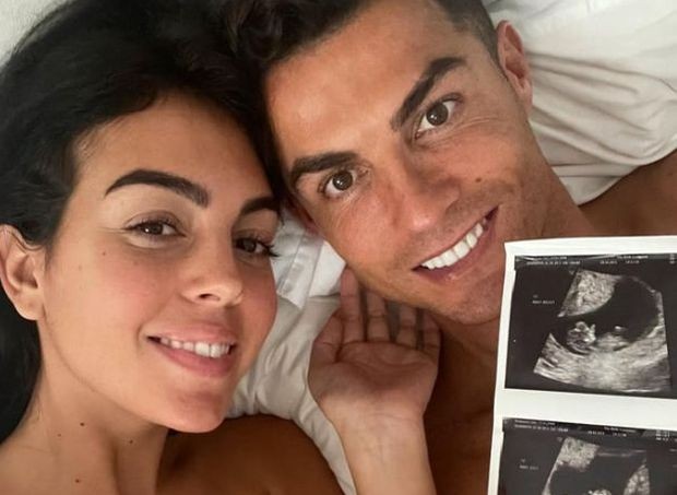 Инстаграм
Кристиано Роналдо отново ще става баща. Ето какво написаха в
