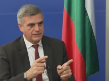 Стефан Янев: След около 10 дни децата може да са в клас