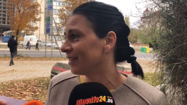 Родител: Малко дете не може да стои пред компютъра, бърка си в носа, връзката прекъсва!