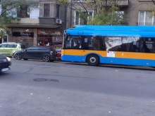 Нагъл до безкрайност шофьор изуми на столичен булевард