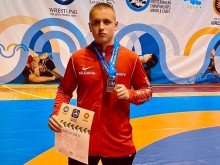 Браво! Момче от Стамболийски спечели бронз в Балканското първенство по борба