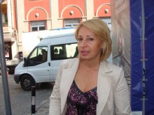 Благотворителен обяд за възрастни дами организира Райна Петрова