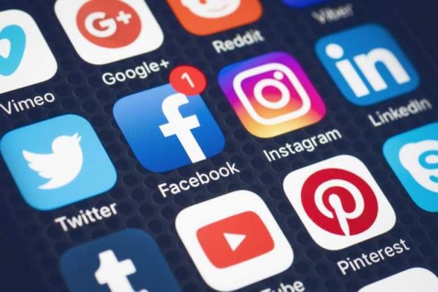 Социалните мрежи Фейсбук и Инстаграм както и чат платформата Месинджър