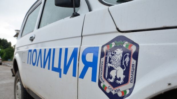 БНР
Младеж от Бургас преби и ограби таксиметров шофьор в София.Криминалното