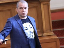 Дясната ръка на Слави посече жестоко Кирил Петков