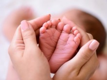 21-годишна опита да продаде бебето си на бездетно семейство