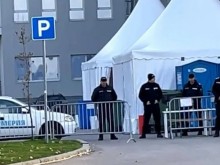 МВР и ДАНС нахлуха в склада, посочен от Бойко Борисов!