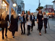 Исландия страда от липса на мъже! Готова е да плаща по 5000 долара на чужденци за брак с исландка