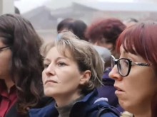Разгневени родители от Раковски: Не сме съгласни децата ни да се тестват