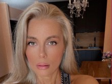 Венета Райкова не прилича на себе си. Коментари: Май се прави на Барби