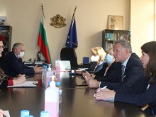 Кацаров пред директора на ECDC: Битката за живот трябва да вземе превес над битката за гласове на избирателите