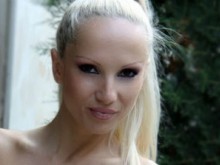 Чалга звезда се завръща на музикалната сцена след 10 години пауза