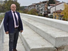 Обновиха емблематична трибуна на стадион "Шипка" в Асеновград