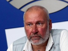 Проф. Овчаров: Твърденията на Путин, че кирилицата идва от македонска земя, са направени на пух и прах