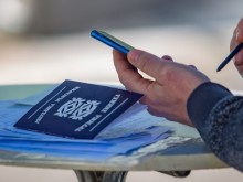 Агенцията по заетостта подпомага 60 000 работници от затворени бизнеси
