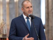 Радев - фаворит на президентските избори, прогнозират политолозите