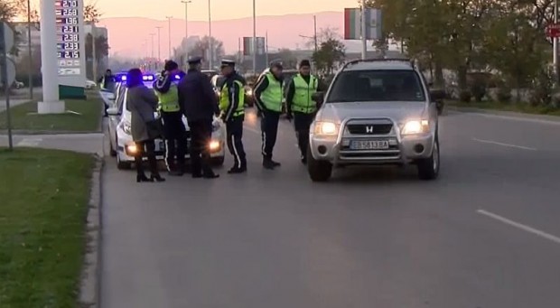 Акция в ранни зори в Пловдив, проверете си гумите!