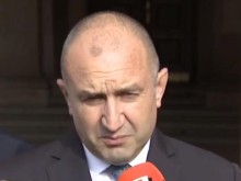 Радев: Поздравявам "Продължаваме промяната" за категоричния успех