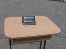 Технологично решение! Родители гледат онлайн как тестват децата им в училище