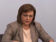 Корнелия Нинова подаде оставка