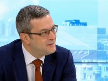 Биков: Голямата новина не е, че Нинова подаде оставка, а че свали доверието си от Радев