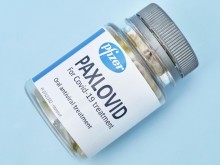 При 5 милиона смъртни случаи по света: Pfizer настоява за спешно прилагане на продукта й Paxlovid