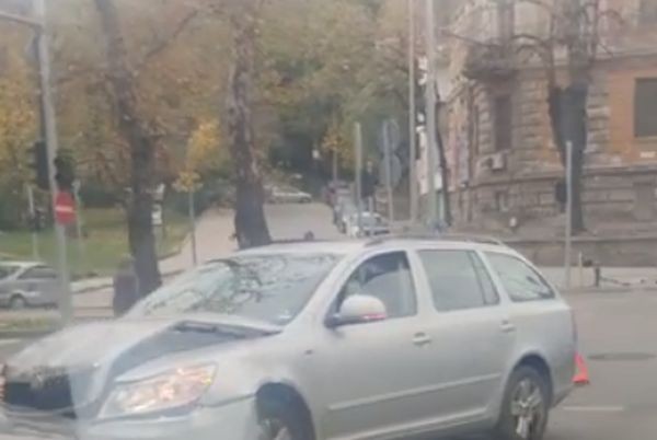 Неприятен сблъсък на бул."Руски" в Пловдив! Отново е замесено БМВ