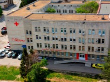 Ампутираха ръката на изнасиленото момиче от Цар Калоян, търсят се кръводарители