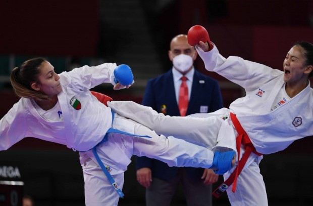БНТОлимпийската шампионка Ивет Горанова спечели бронзов медал на Световното първенство