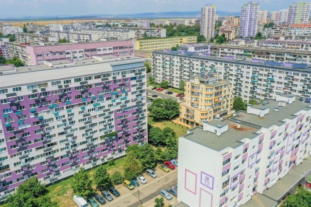 Средната цена на жилищата в Бургас е 900 евро кв