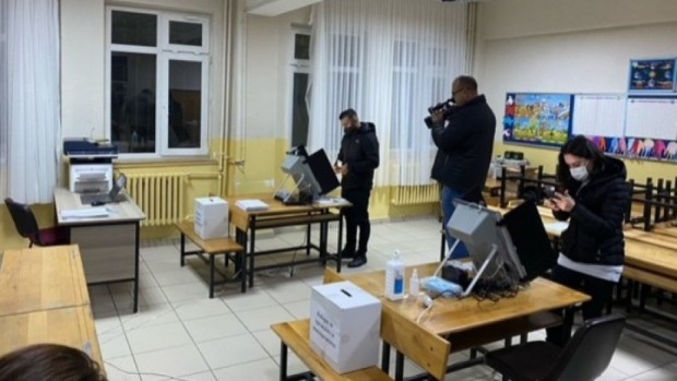 БНРПовече наблюдатели, отколкото избиратели – така започна изборният ден в