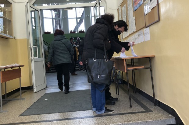 9 в Бургаско гласуваха най активни са в Несебър Автор 11 30