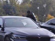 Мамин Сашко смени не само жената, но и колата
