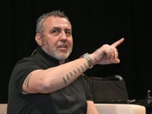 Христо Мутафчиев: Само, който гласува, после има право да псува. Останалите - да си псуват вкъщи при жена си