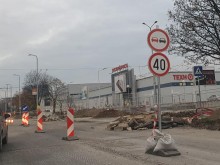 Ад около големи търговски вериги в Пловдив - няма влизане, нито излизане!