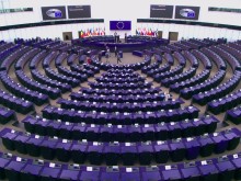 Европарламентът гласува: 10% от директните плащания ще отиват при малки и средни стопанства
