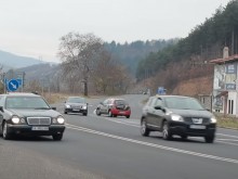 Вижте какво се случва на любим през лятото път на хиляди българи