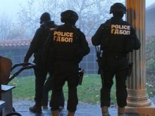 "����������" ��������� ���� � �����, �������� �� ����� �� �������-������������
