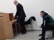 Младеж "ощипа" с 36 500 лева дама, срещнали се в сайт за запознанства