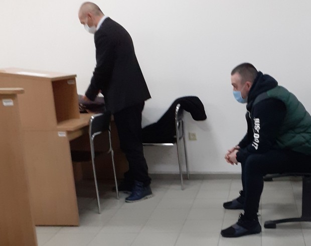 Районният съд в Пловдив отложи делото срещу Ангел Караматев обвинен