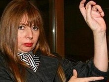 Почина Мая Попова