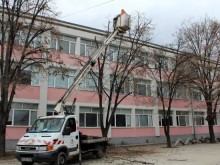 Официално: Връщат от утре в клас някои от големите ученици в Пловдив!