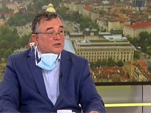 Д-р Ботев: В момента хората са масово заразени от ваксинирани хора