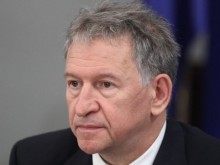 От днес влизат в сила новите стари противоепидемични мерки