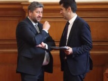 Преговорите за кабинет продължават и днес, но не публично